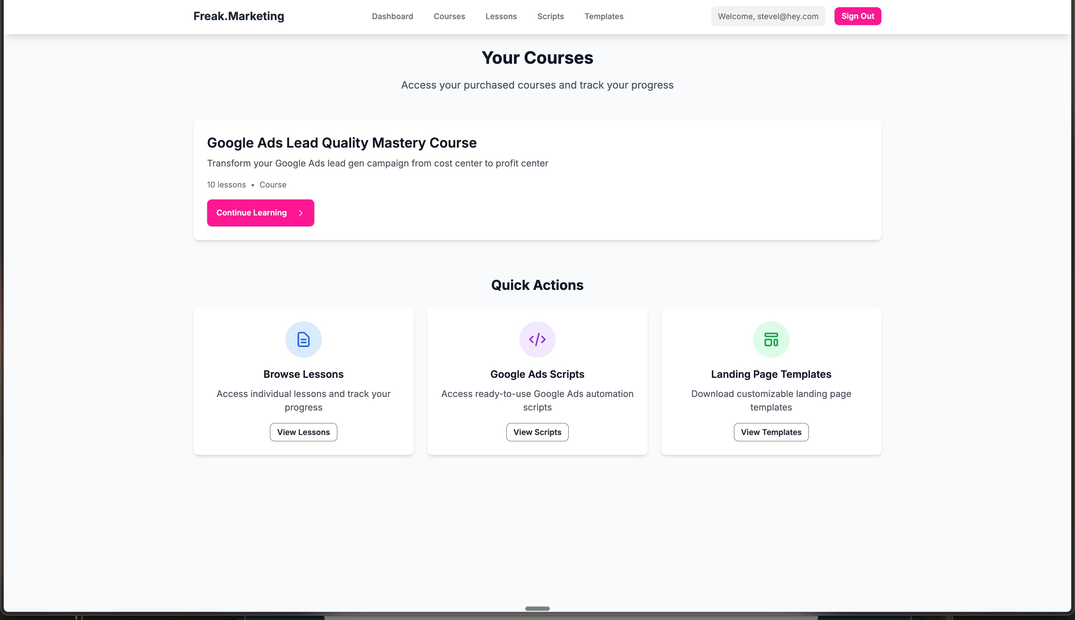 Freak.Marketing members area dashboard showing course lessons, templates, and scripts